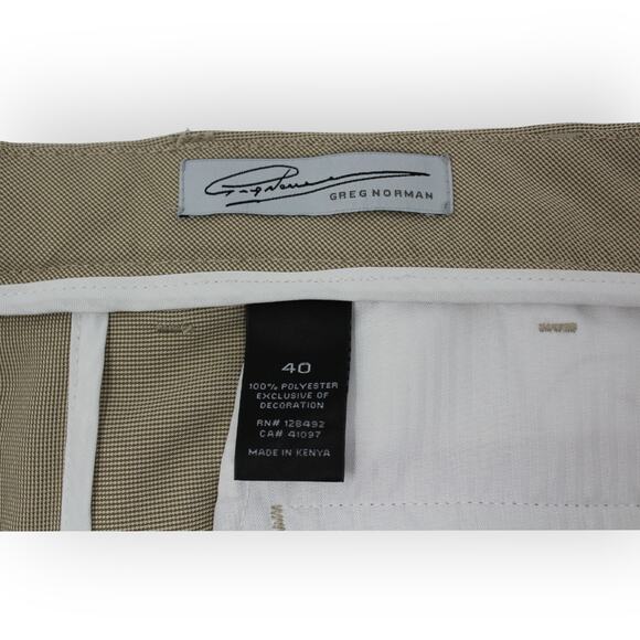 2 Pair Golf Shorts (40) Greg Norman Alltex Khaki & Charcoal Grey 9" Inseam - Picture 4 of 7